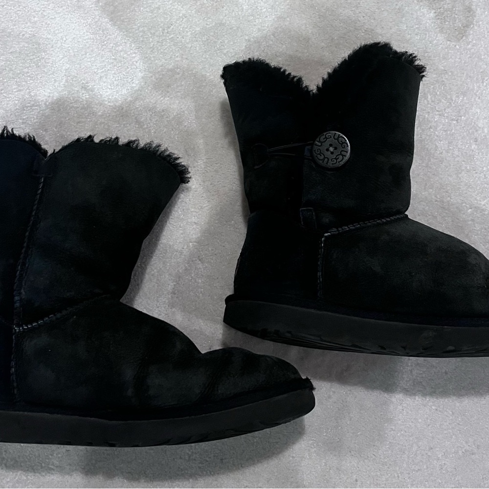 UGG Black Winter Boots with Fur Trim